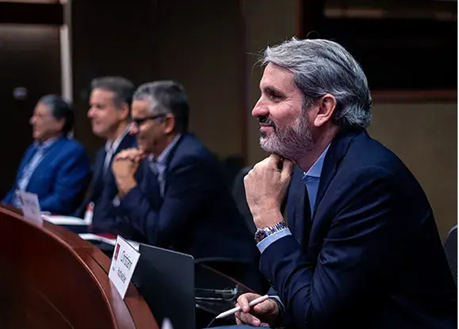 Programa de Especialización para Directorios